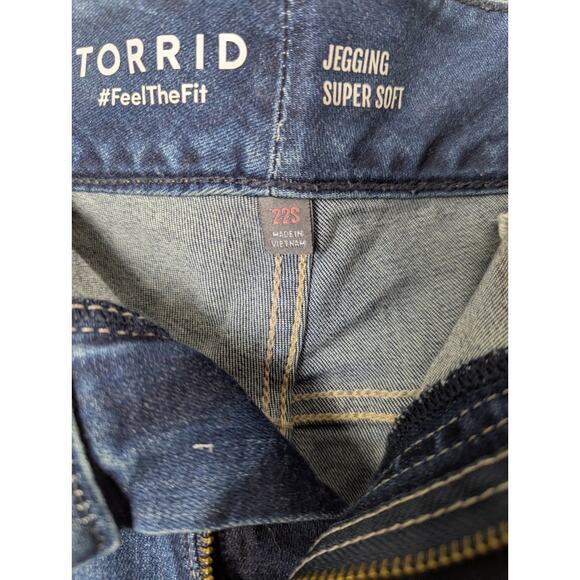 Torrid Denim Jeans Size 22S Short 3 Button Closure Stretch High Rise Jeggings - Picture 7 of 9